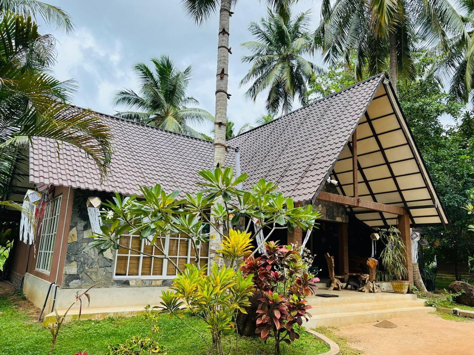Coco Village Hotel צ'ילאו מראה חיצוני תמונה
